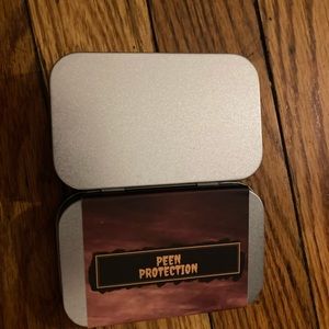 Silver tin Stash box, peen protection
